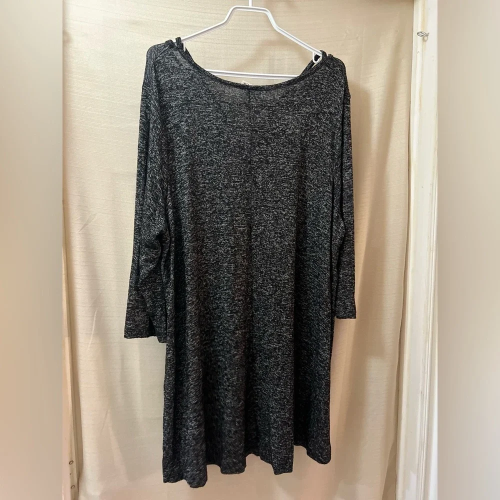 ⚫️ BOGO DC Jeans Gray Knit Tunic Dress size 1X super soft and stretchy - Picture 7 of 7